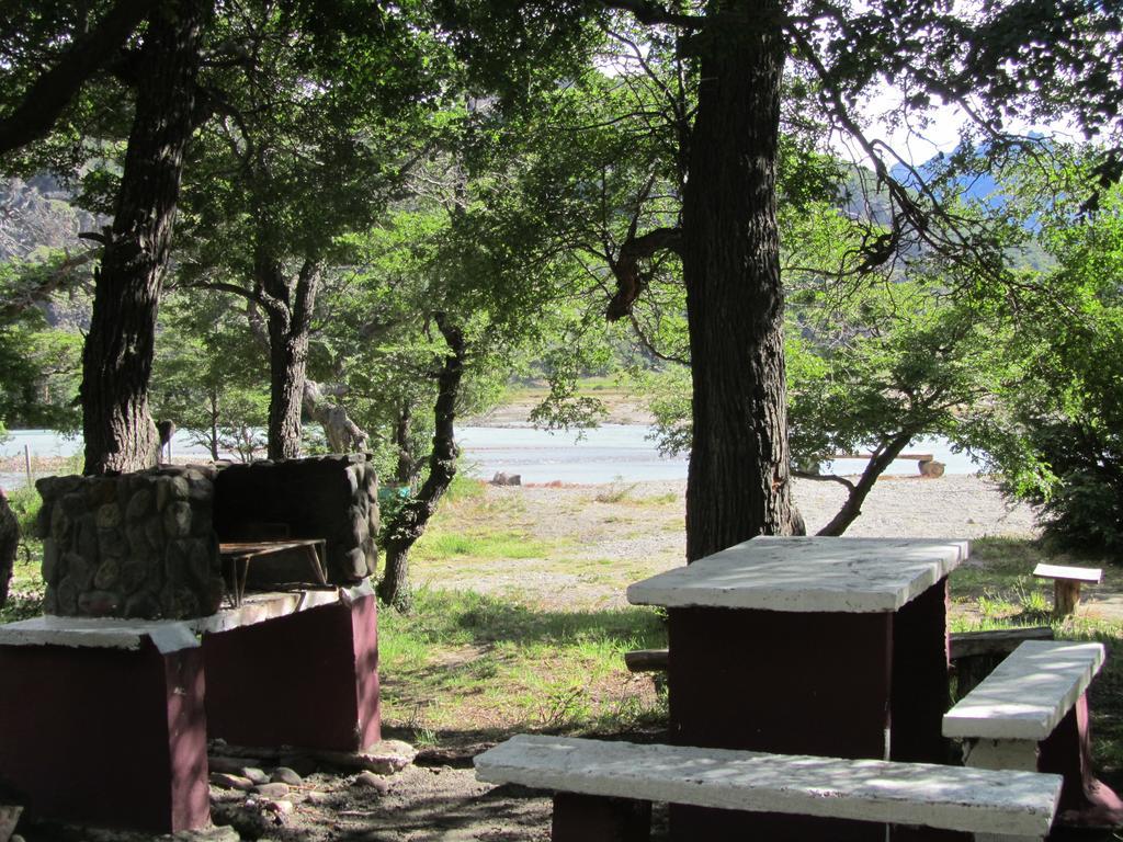 Camping Rio De Las Vueltas إل تشالتين المظهر الخارجي الصورة